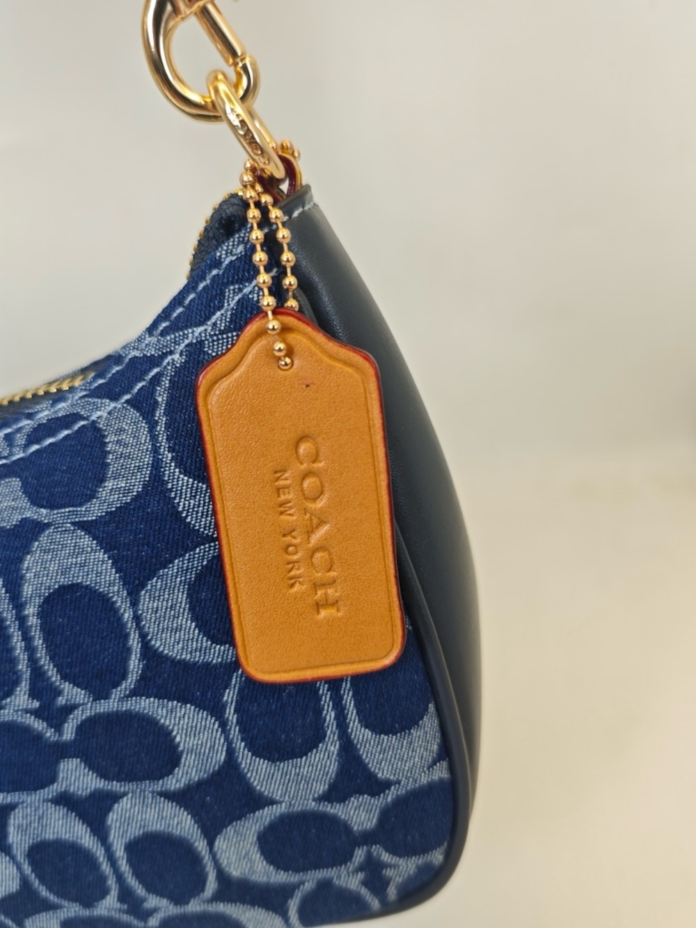 Coach Blue Signature Jacquard Shoulder Bag with Tan Strap - Picture 9 of 10